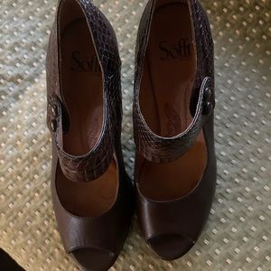 Sofft quality timeless brand; like new dress shoes.